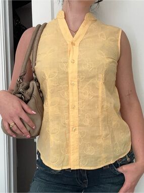 Sleeveless Yellow Embroidered Button-Front Tank Top
